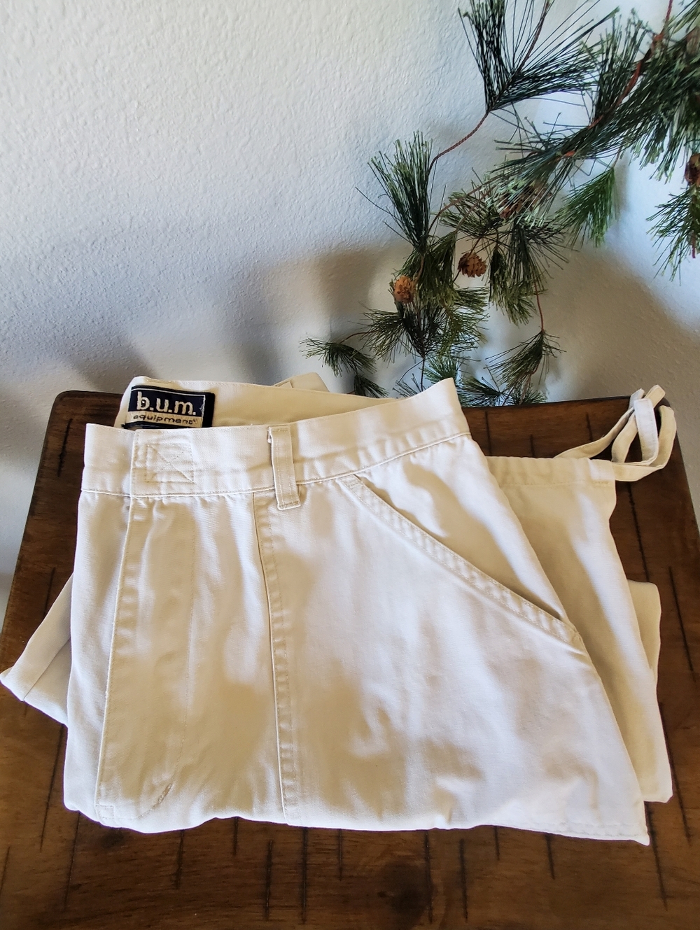 B.U.M. Vintage Capri 90s Baggy Carpenter Capri Pants